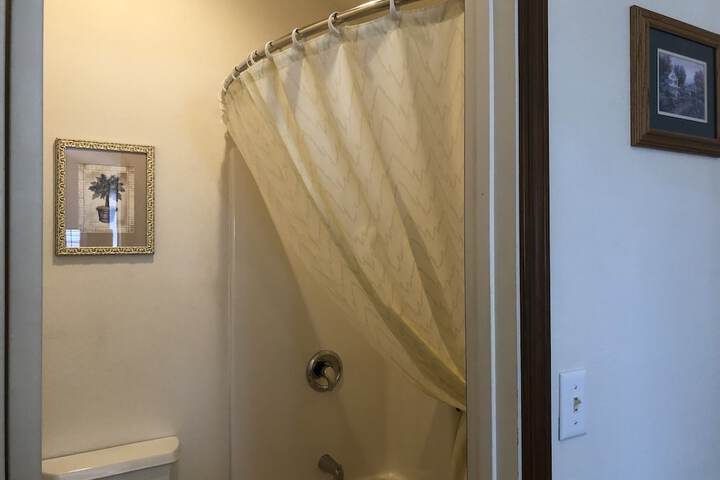 Room 37 of 51