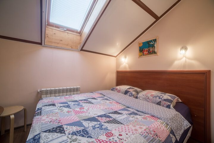 Room 4 of 36