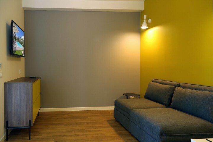 Room 21 of 86