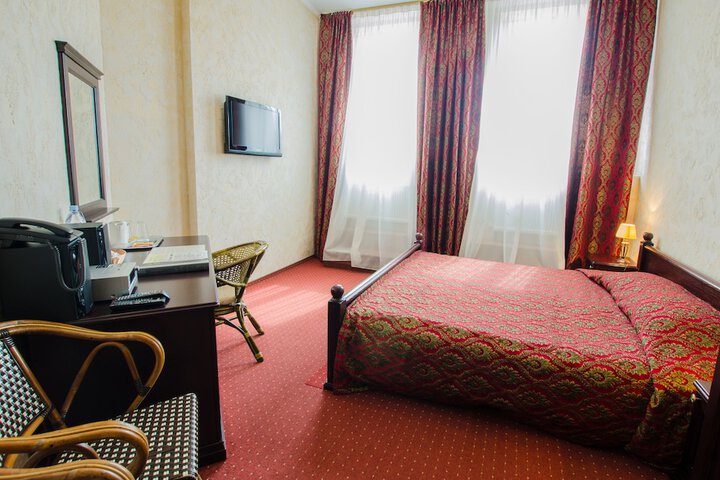 Room 44 of 84