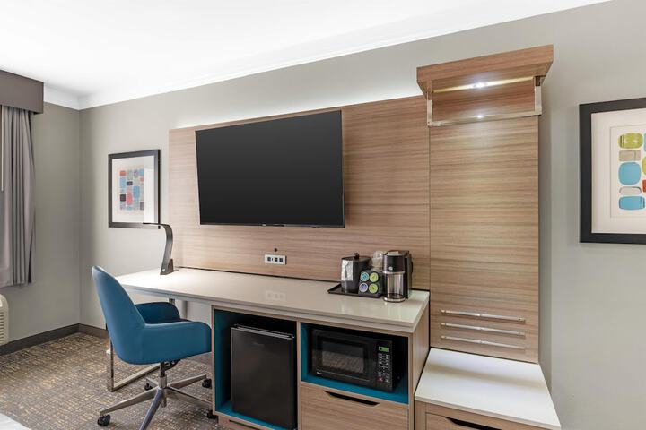 Room 18 of 71