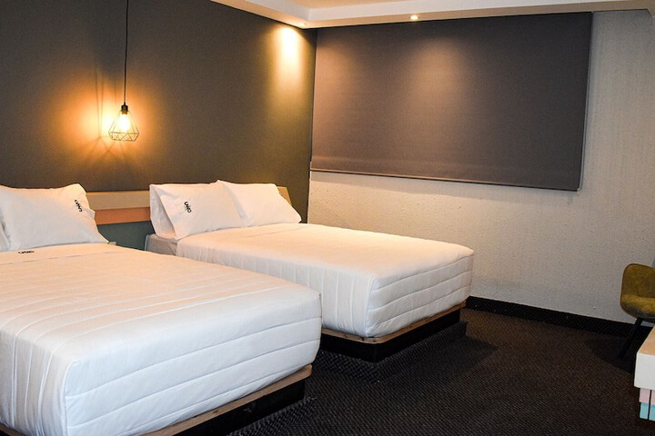 Room 15 of 39