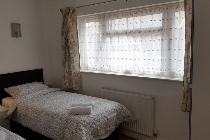 Room 11 of 27