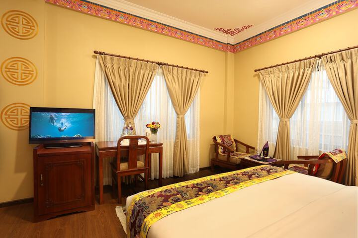 Room 12 of 39