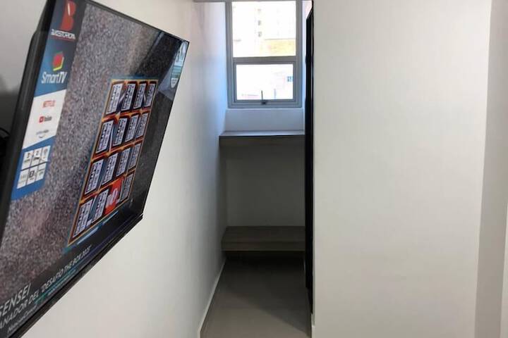 Room 9 of 25