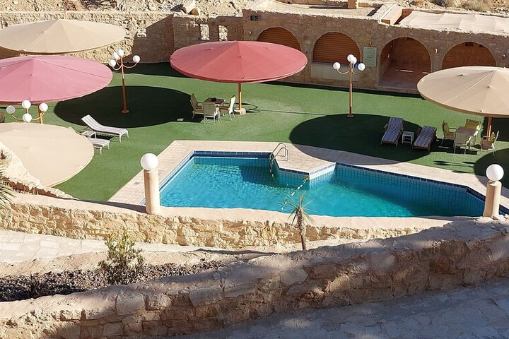 Pool 58 of 155