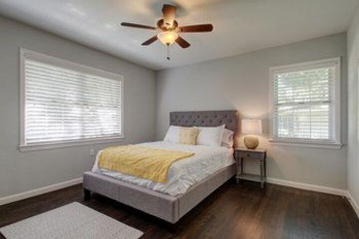 Room 10 of 48