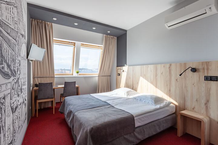 Room 6 of 54