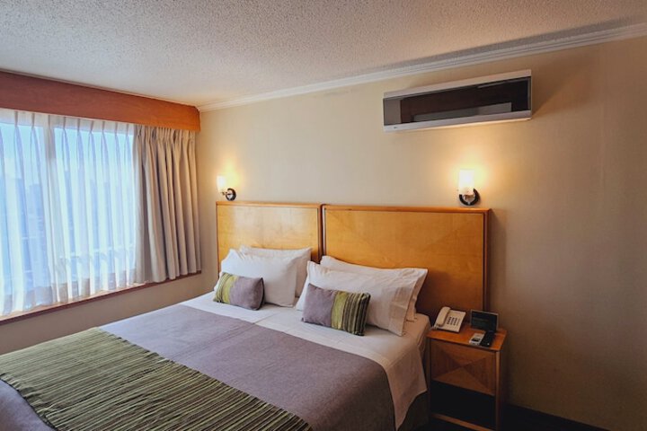 Room 38 of 77