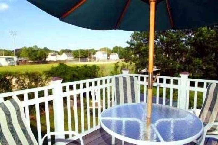 Terrace/Patio 6 of 10