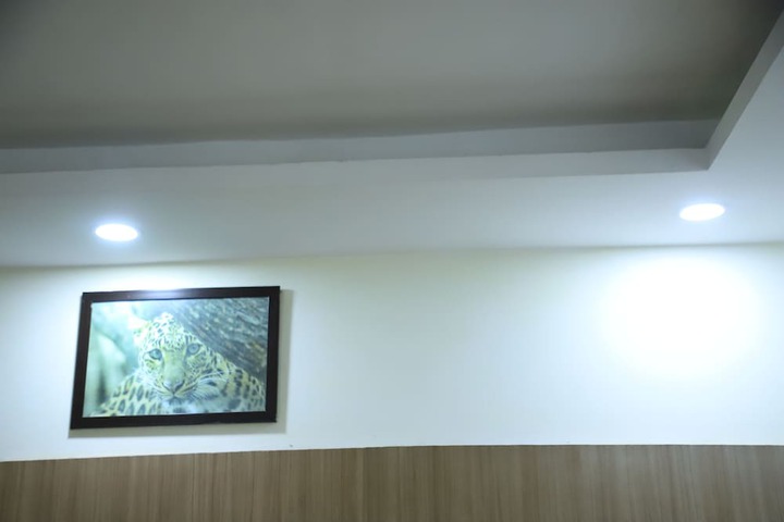 Room 52 of 178