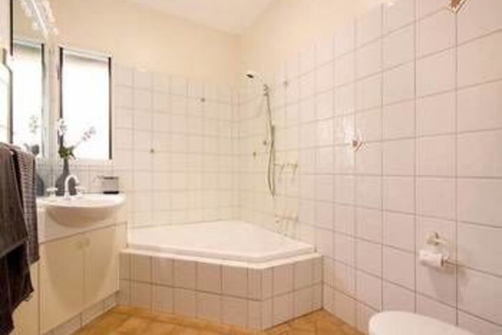 Room 2 of 13