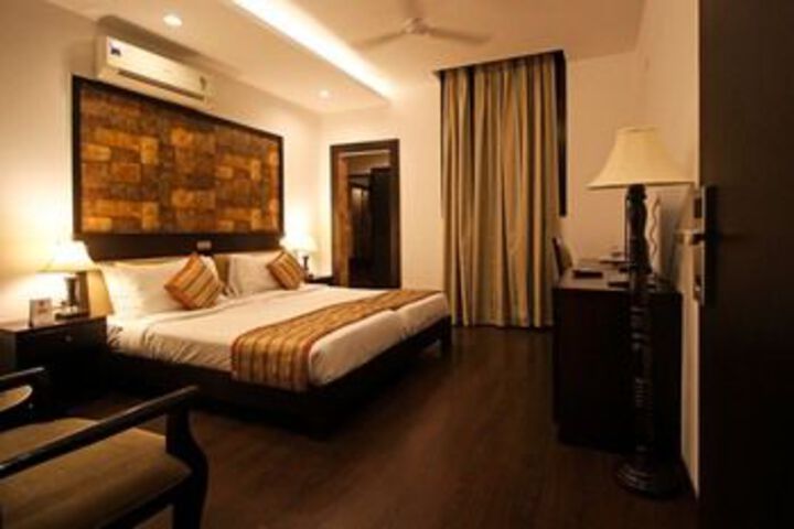 Room 9 of 23