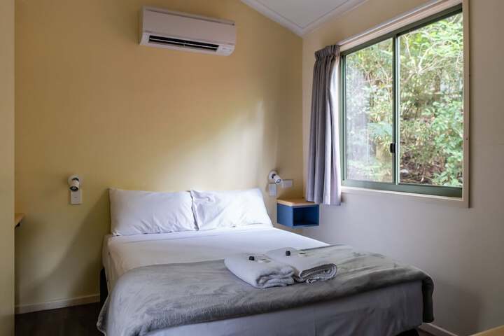 Room 3 of 63