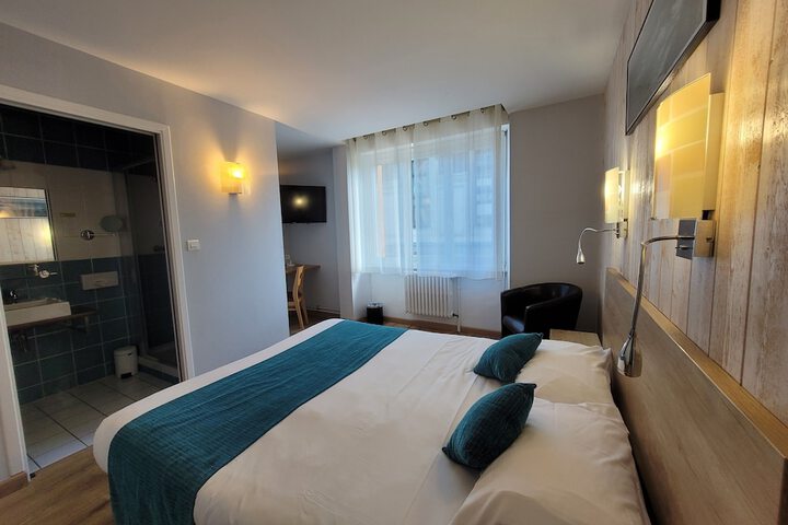 Room 25 of 54