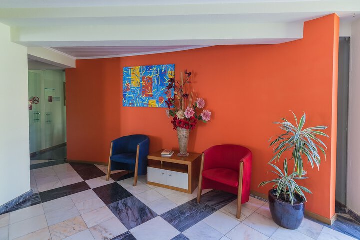 Guest Lobby