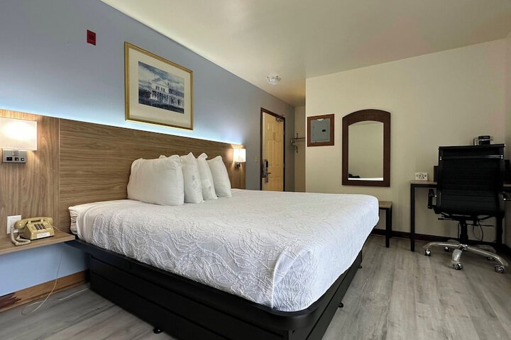 1 King Bed (13 of 28)
