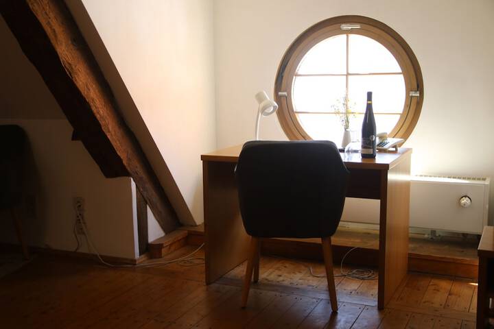 Room 17 of 36