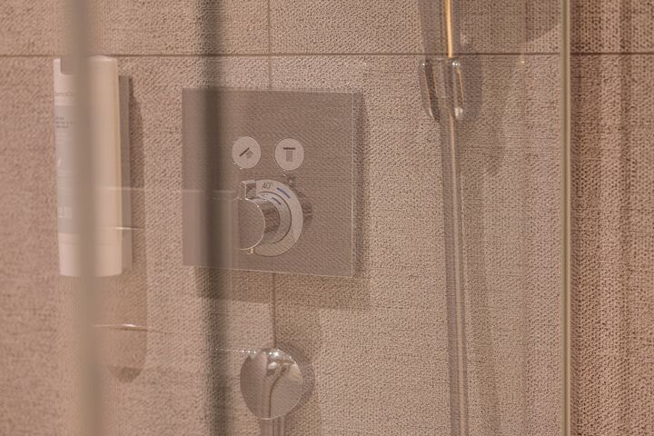 Room 62 of 109