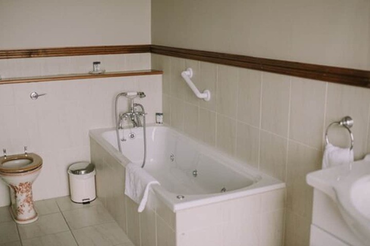 Room 19 of 30