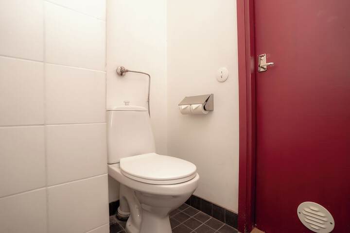 Room 35 of 40