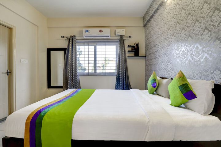 Room 15 of 35
