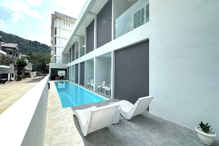 Hotel 64 of 75