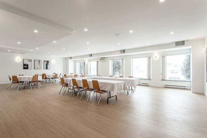 Meeting facility
