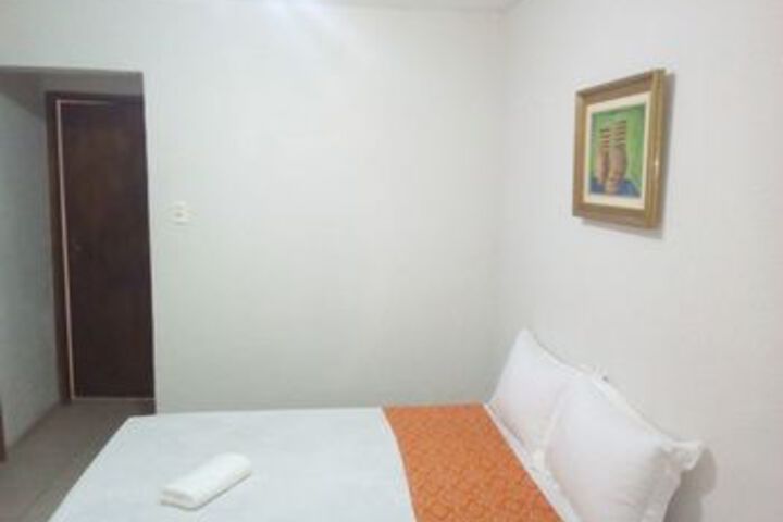 Room 12 of 30