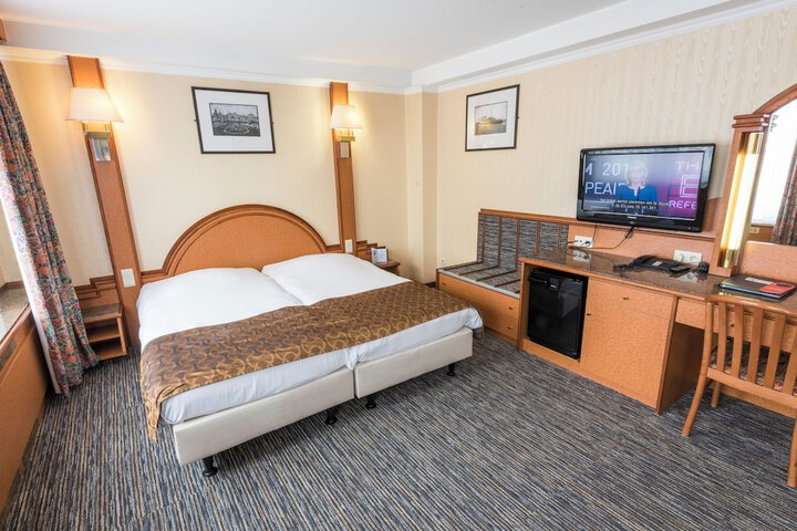 Room 13 of 56