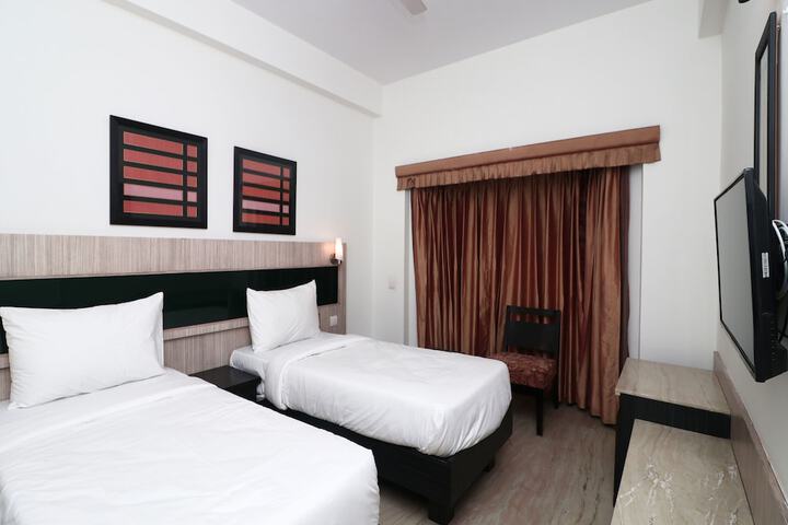 Room 15 of 22