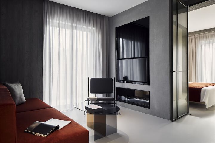 Room 16 of 59
