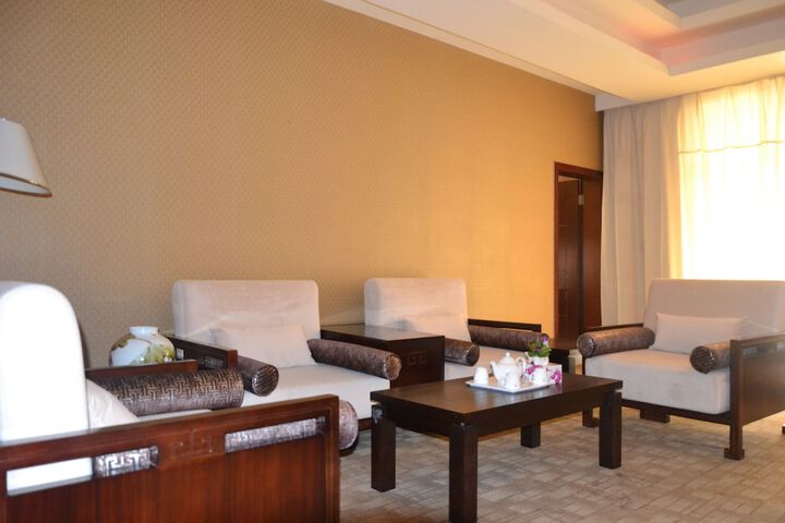 Room 21 of 48