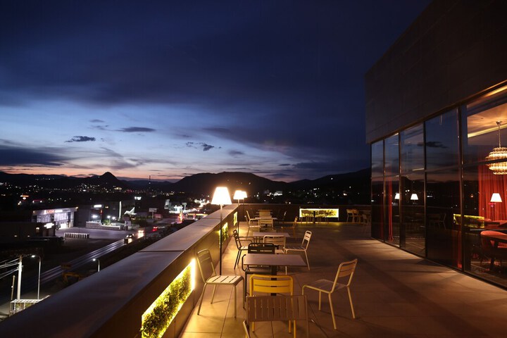 Terrace/Patio 84 of 84