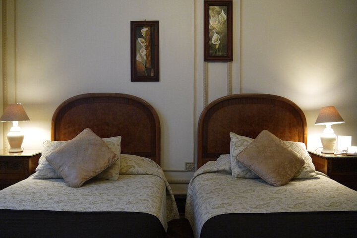Room 10 of 44