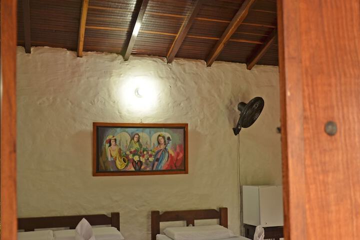 Room 17 of 100