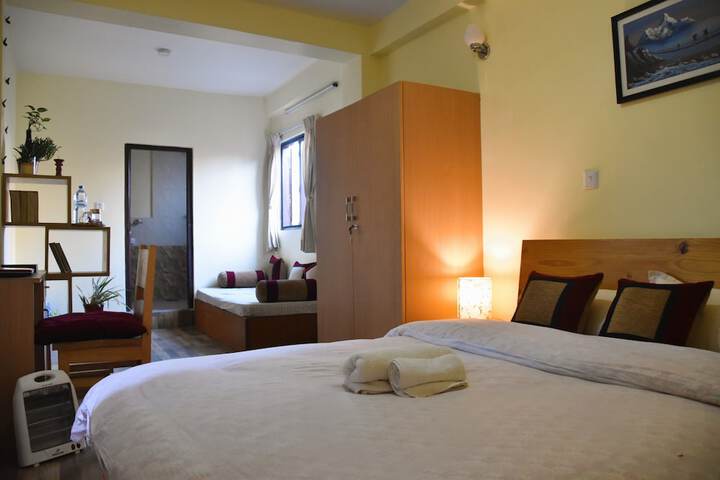 Room 13 of 48