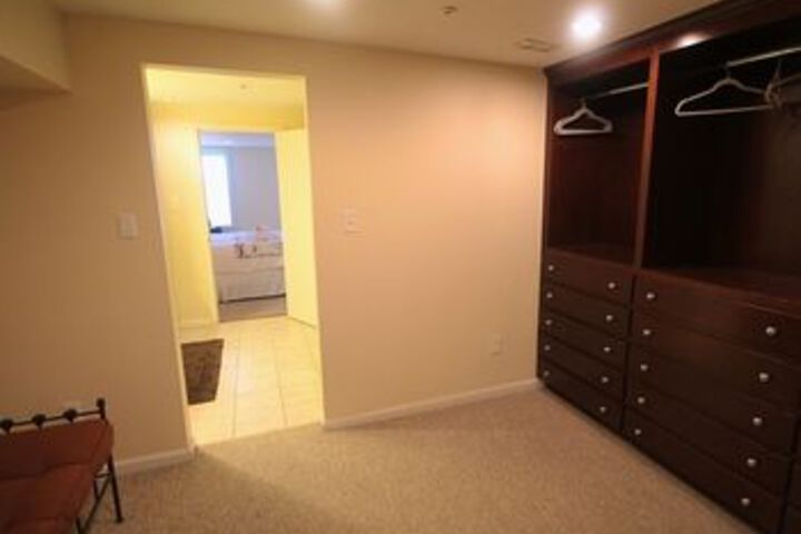 Room 35 of 78