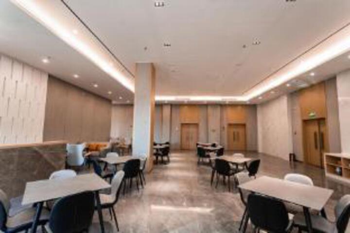Hailong Yingze Hotel