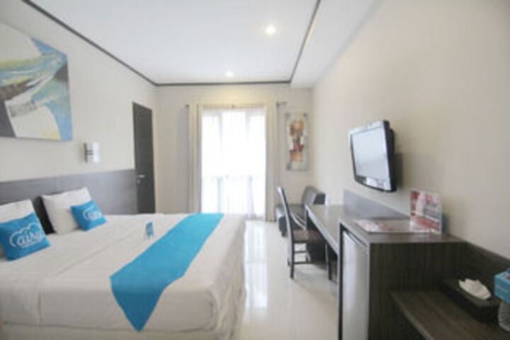 Room 10 of 38