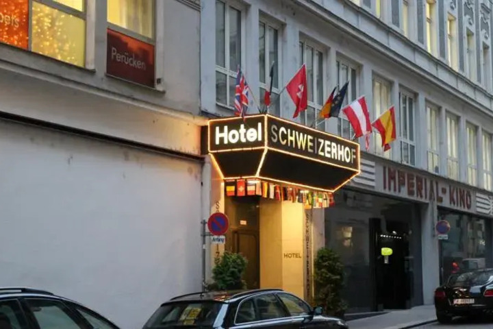 SCHWEIZERHOF HOTEL