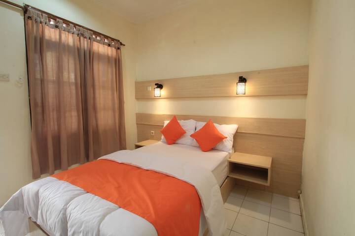 Room 14 of 37