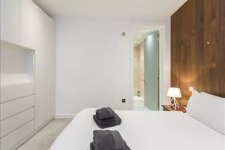 Room 7 of 15