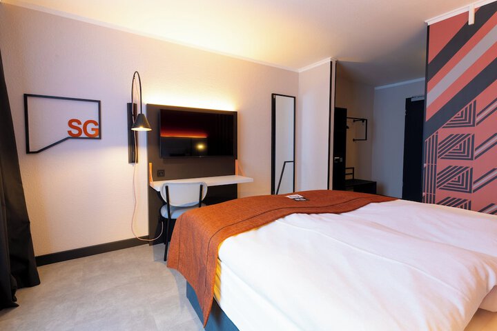 Room 20 of 110