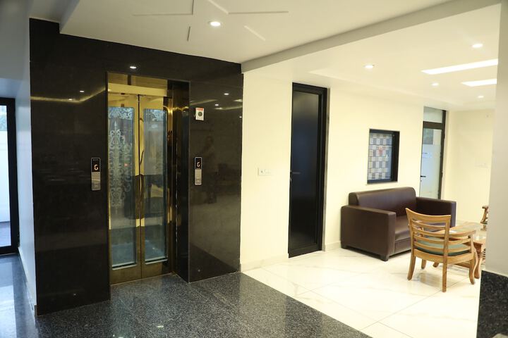 Room 15 of 27