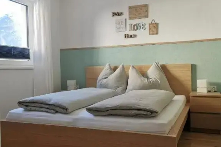 Room 3 of 11