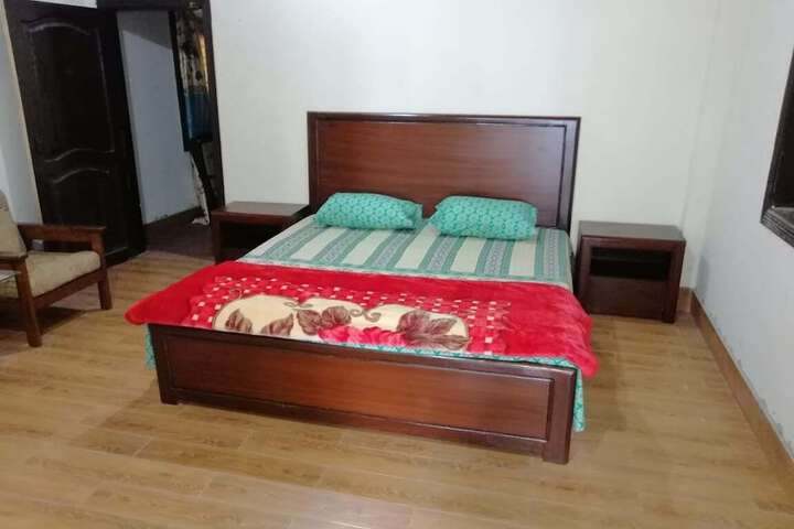 Room 7 of 20