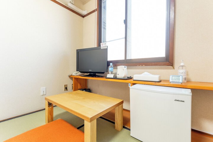 Room 9 of 91