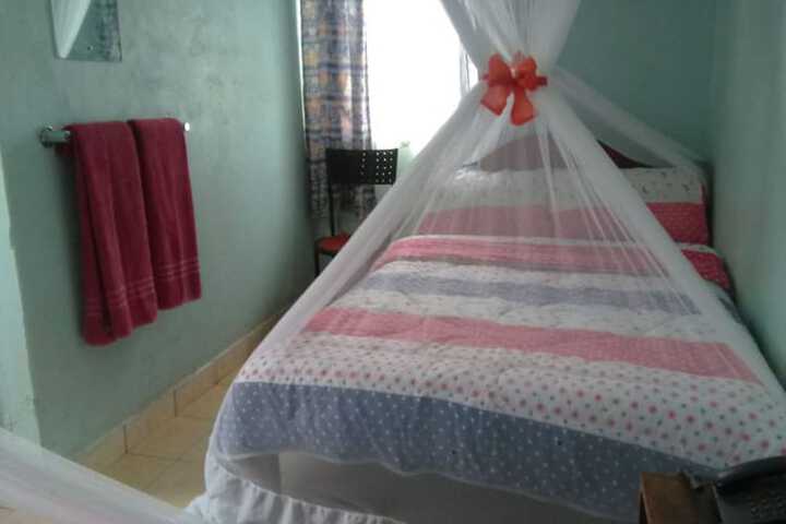 Room 9 of 30