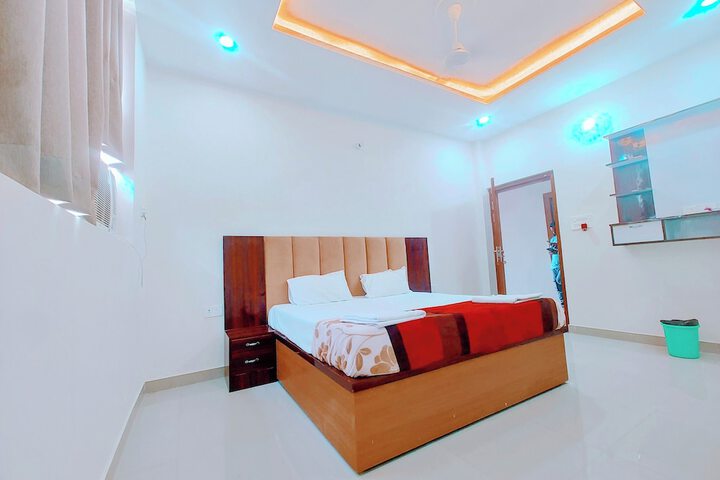 Room 4 of 41